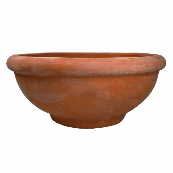 The Eurocotta Garden Bowl Traditional M 38x15cm (Copy) is a traditional round, reddish-brown terracotta bowl with a slightly tapered base and a thick rim, measuring 38x15cm.